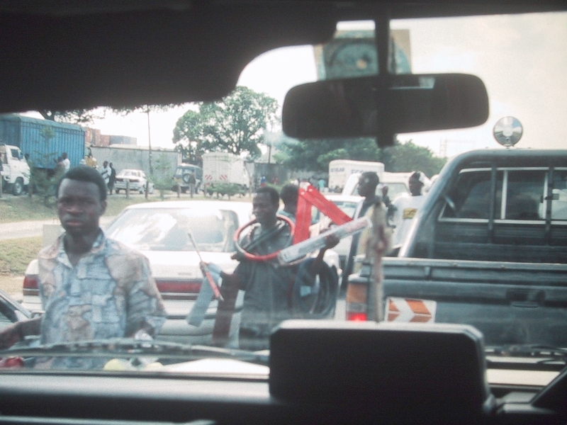 Arbeit: Strassenhndler in Dar Es Salaam